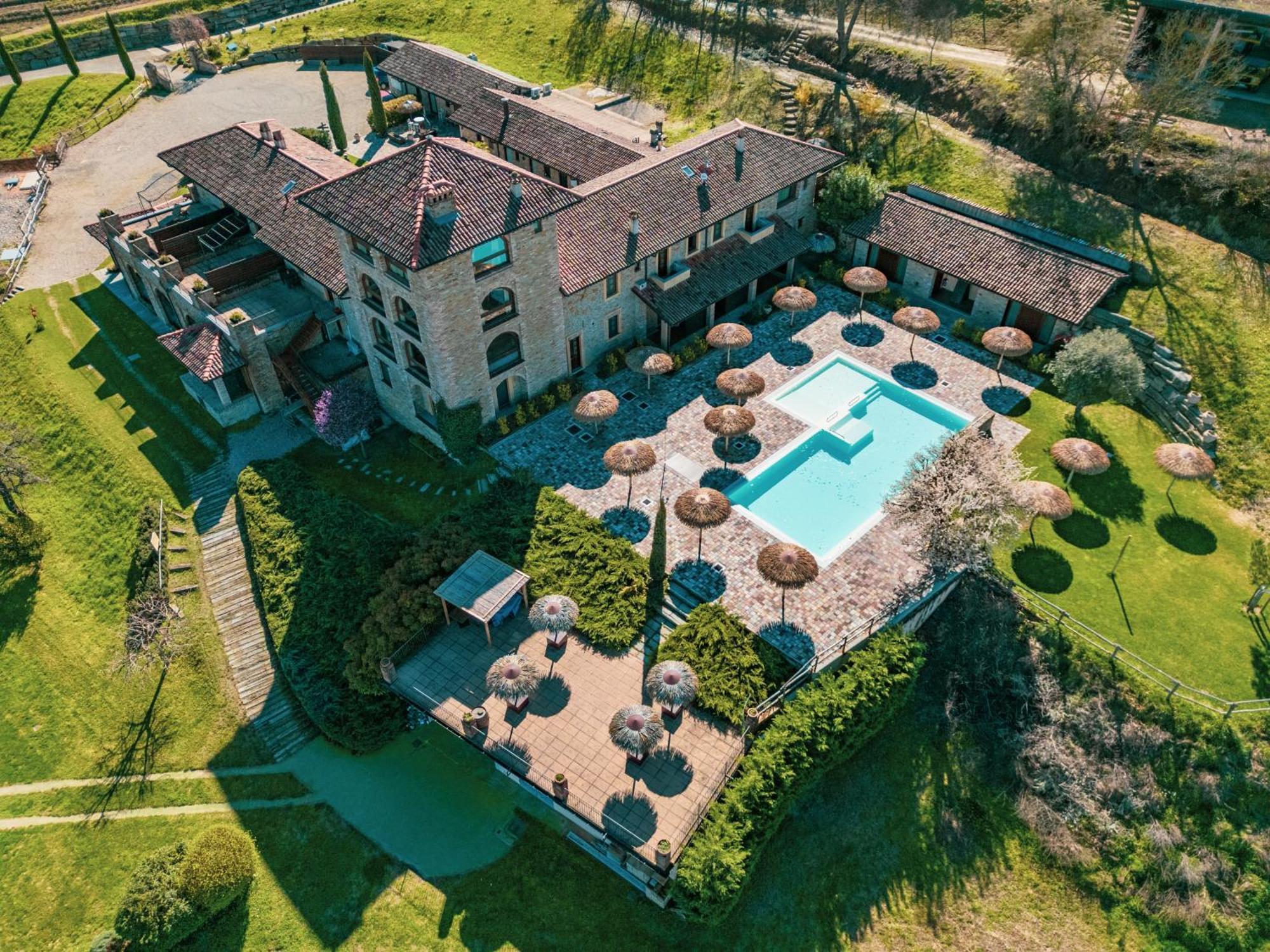 Villa I Tre Poggi Dimora Di Charme à Canelli Extérieur photo